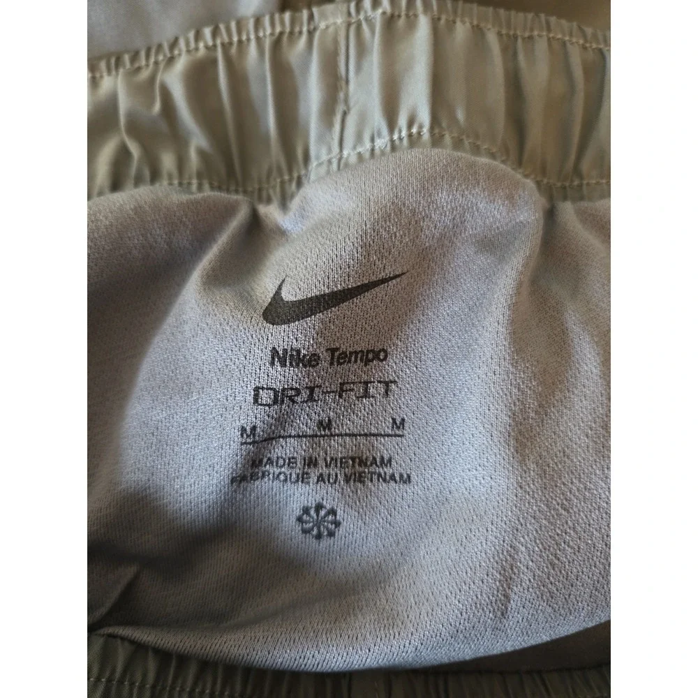Nike Tempo Dri-Fit Women's Shorts Athletic Gray Size Medium Lined Running